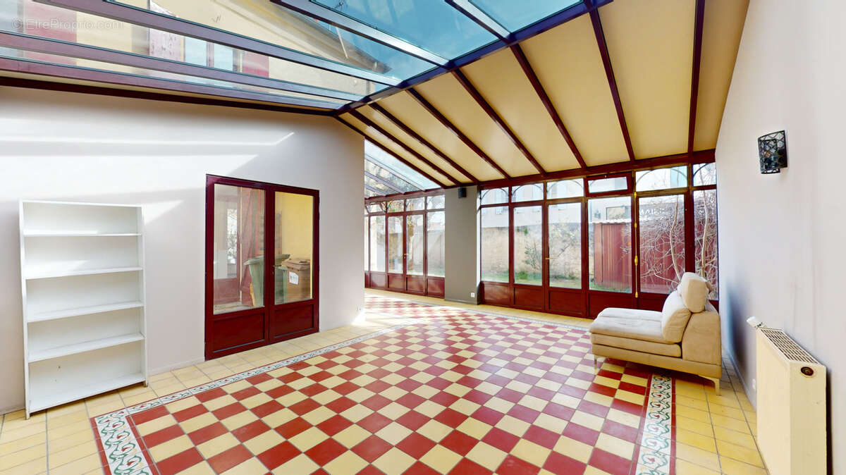 Maison à NEAUPHLE-LE-VIEUX