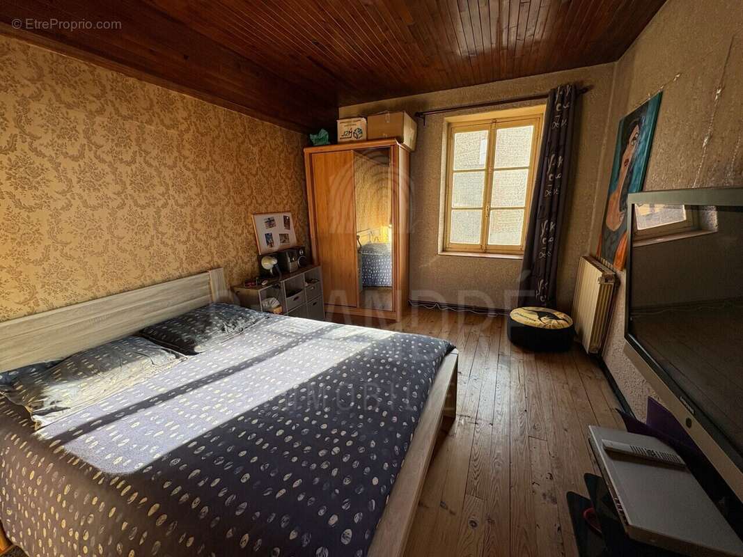 Maison à BEAUREPAIRE