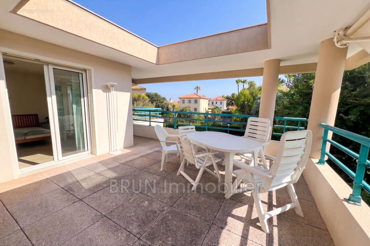 Appartement 54 m² à Antibes  - photo 2