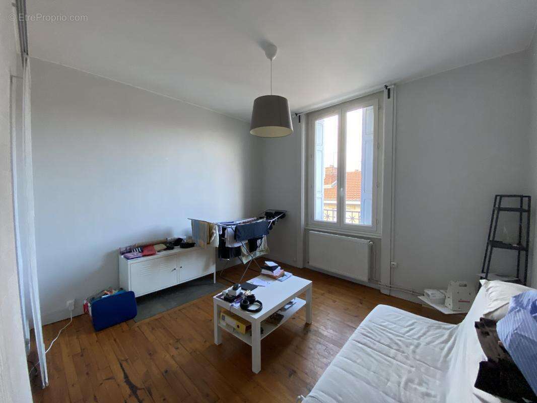 Appartement à SAINT-ETIENNE