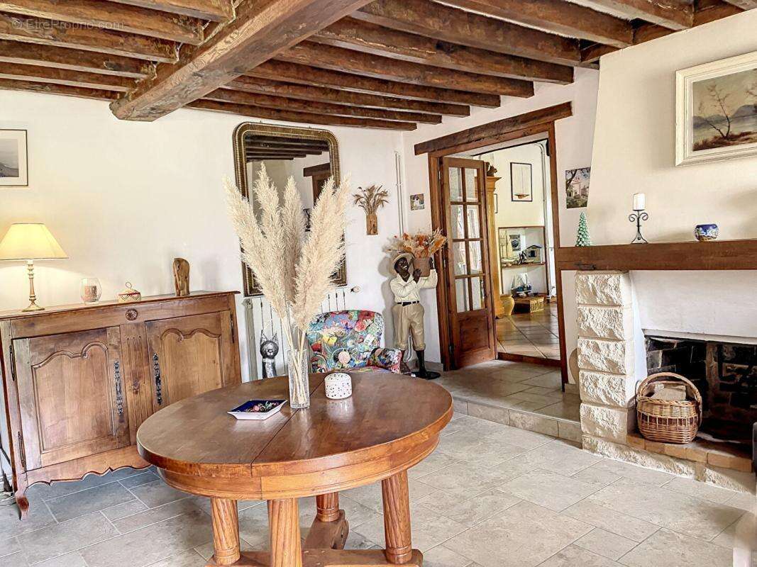 Maison à JOIGNY