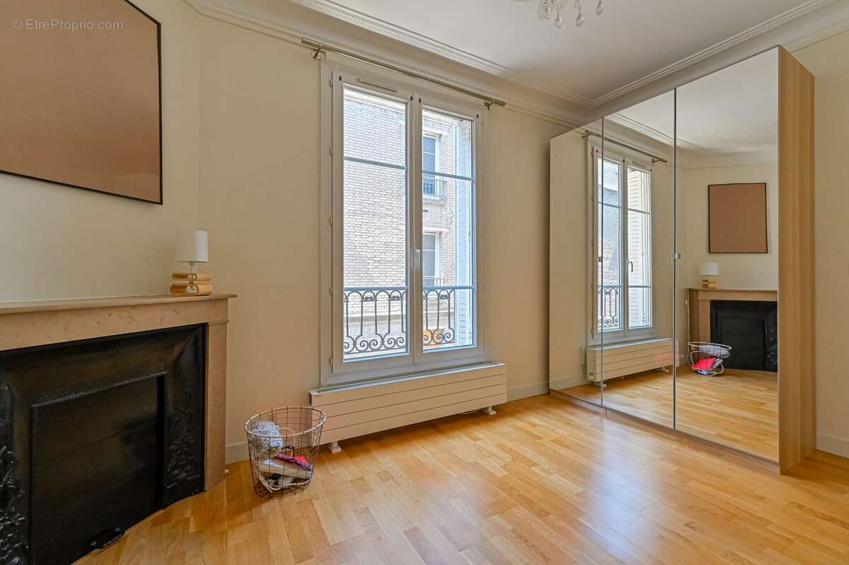 Appartement à PARIS-12E