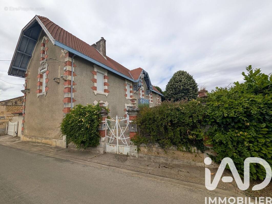 Photo 1 - Maison à MOSNAC