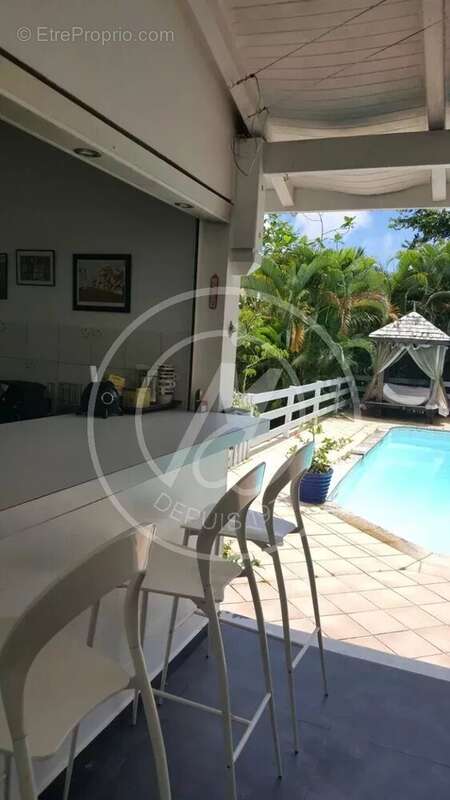 Maison à PETIT-BOURG