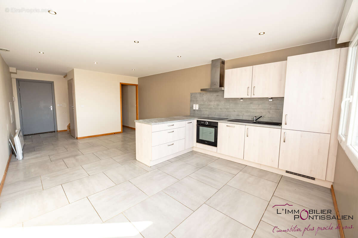 Appartement à LA PLANEE