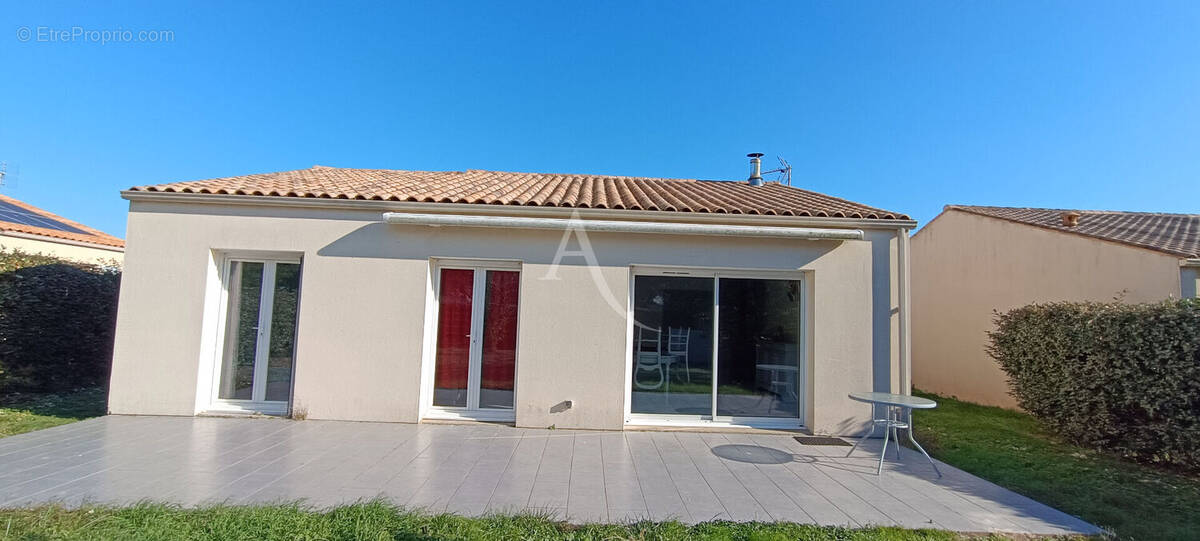 Maison à PORT-DES-BARQUES