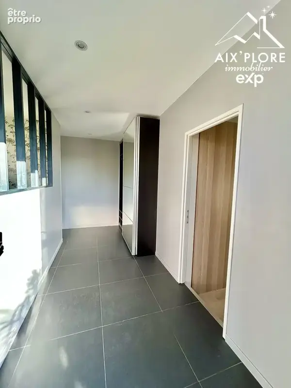 Maison 120 m² à Saint-Genix-Sur-Guiers  - photo 8