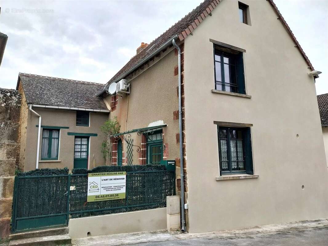 Maison à CHAILLAC