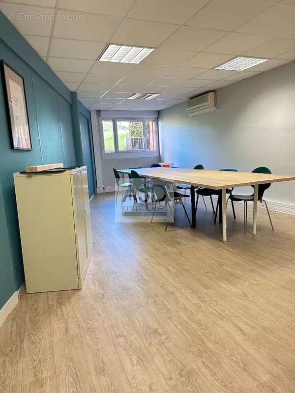 Commerce à VILLENEUVE-D&#039;ASCQ