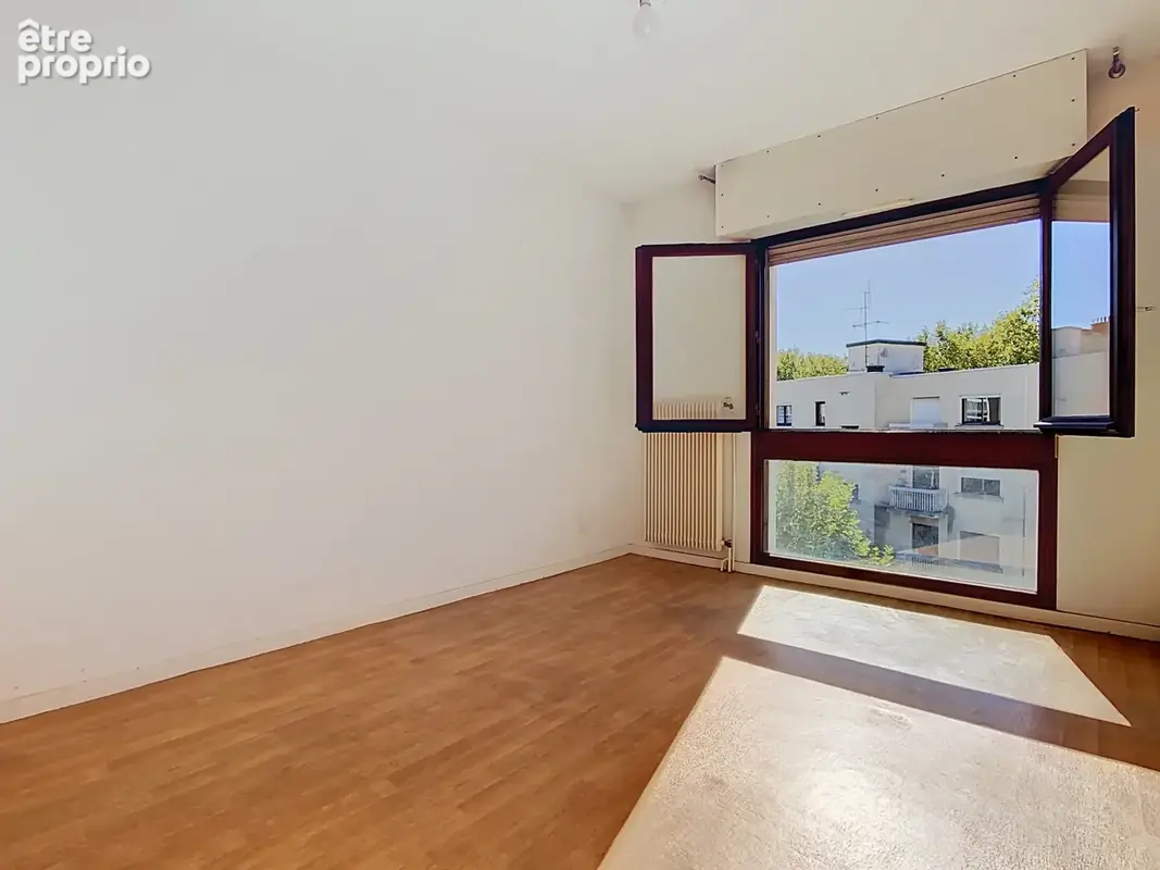 Exclusivité rue Arago - T2 de 53.9m2  au dernier étage avec acsenseur - photo 5