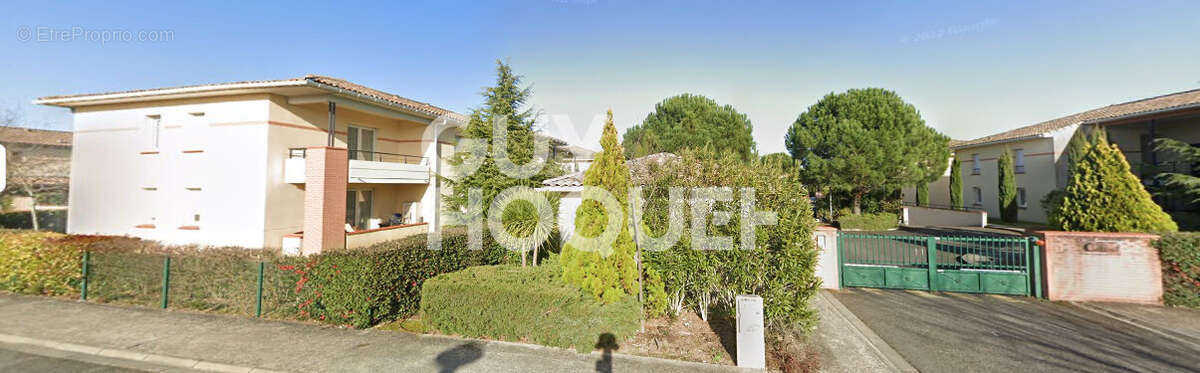 Appartement à BEAUZELLE