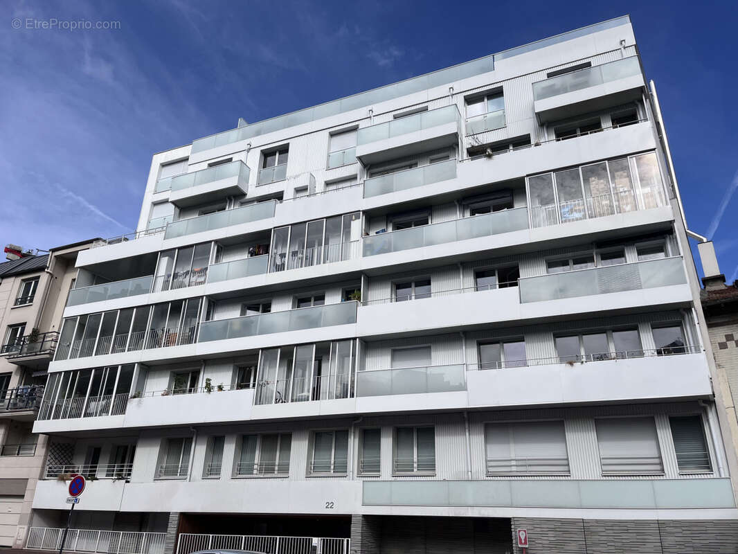 Appartement à ISSY-LES-MOULINEAUX