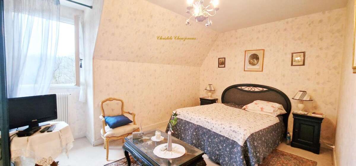 Maison à TERRASSON-LAVILLEDIEU