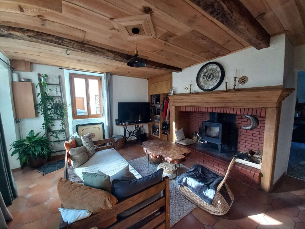 Maison à TRIE-SUR-BAISE