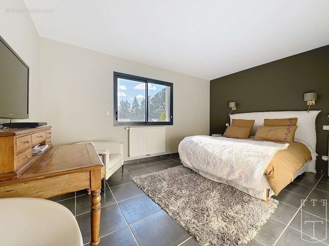 Appartement à AUBENAS