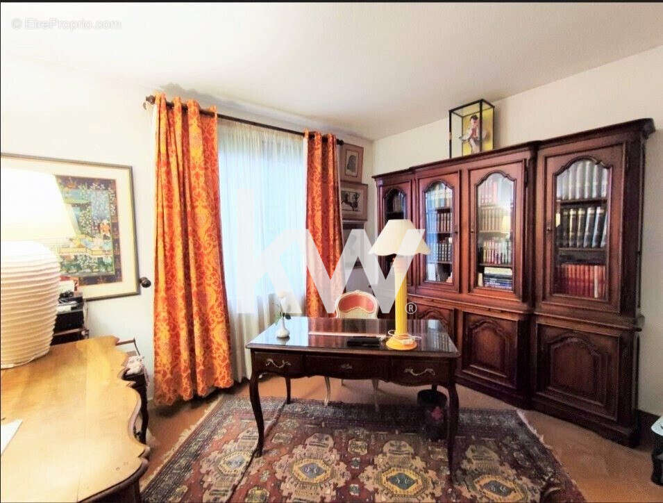 Maison 257 m² à Montrond-Les-Bains  - photo 6