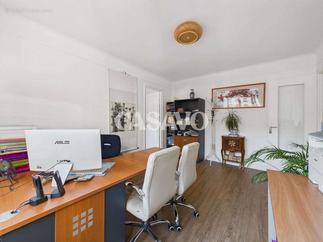 Appartement à CHARENTON-LE-PONT