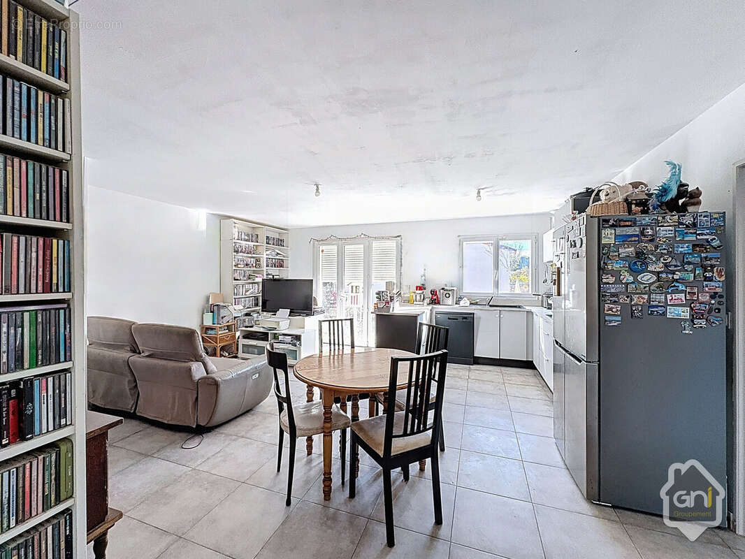 Maison T5 avec jardin et piscine. - photo 5