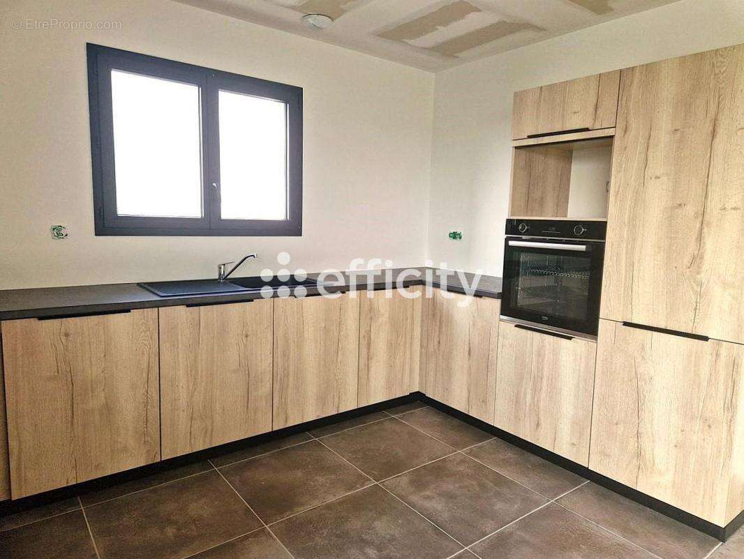 Maison à NIEULLE-SUR-SEUDRE