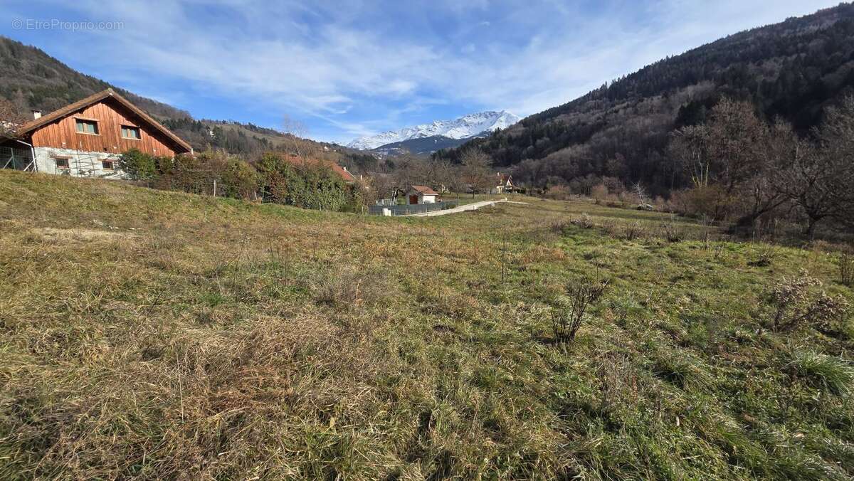 Terrain à LAVAL