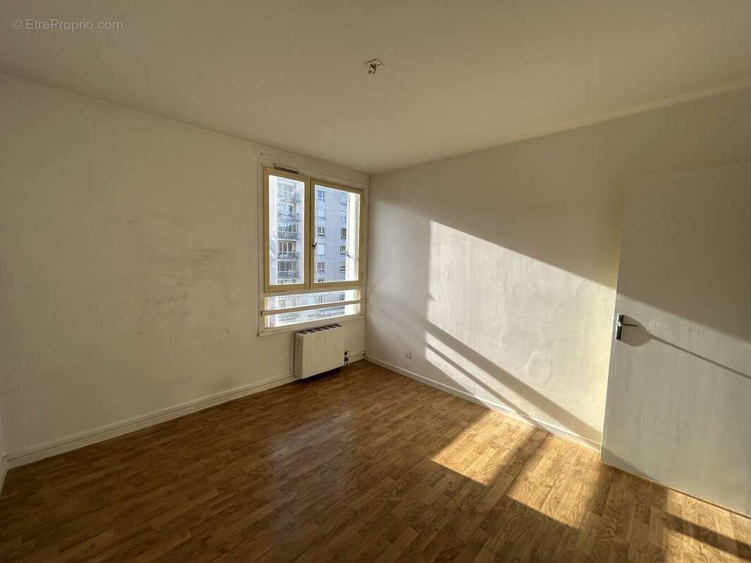 Appartement à PRIVAS