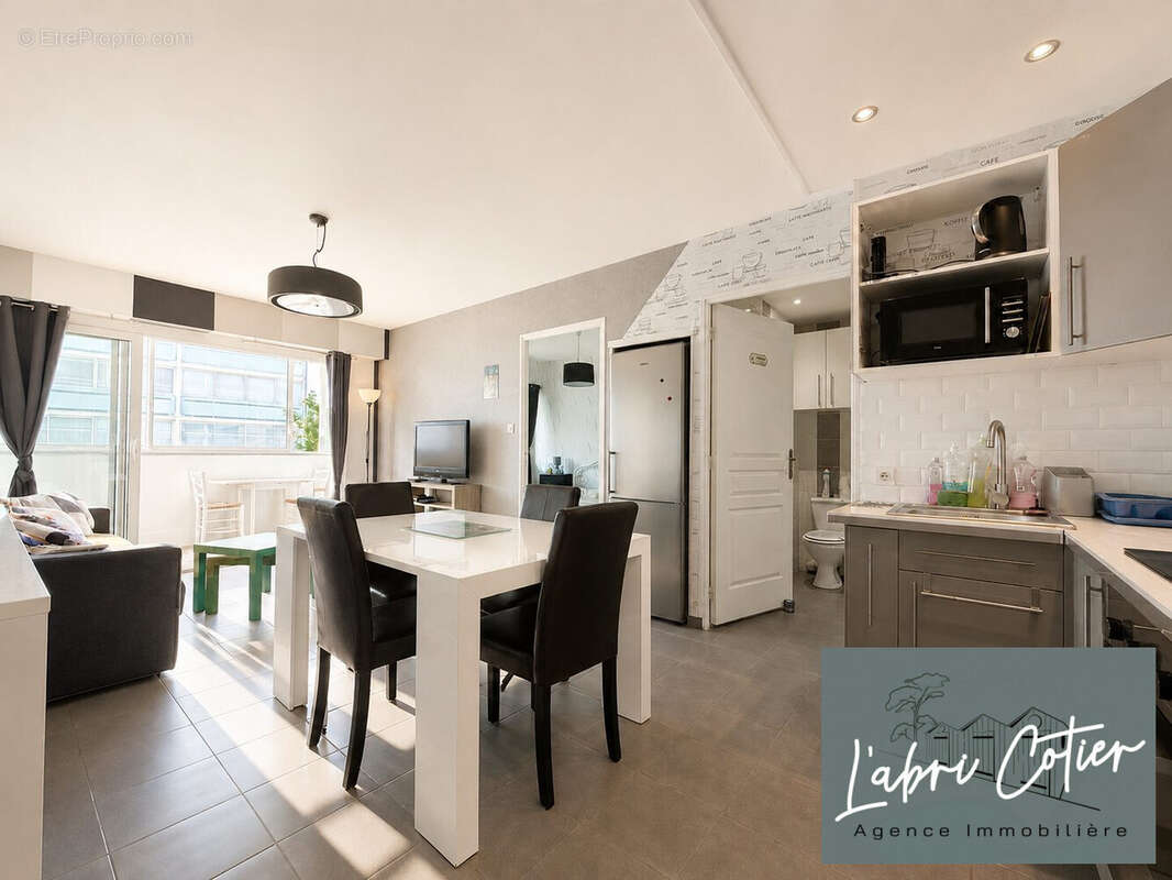 Pièce de vie - Appartement à SAINT-HILAIRE-DE-RIEZ