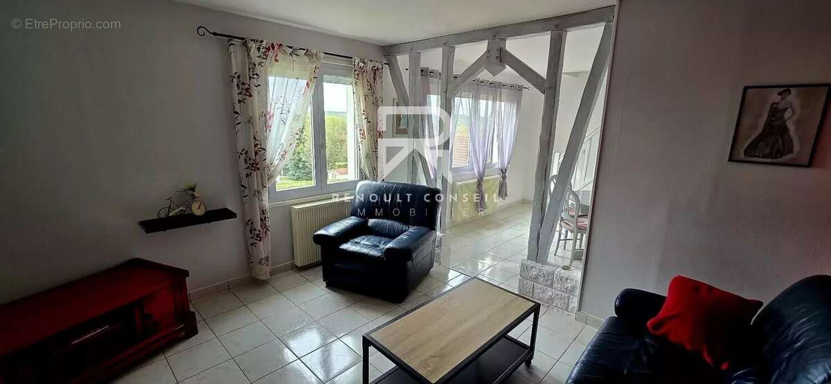 Appartement à LES DAMPS