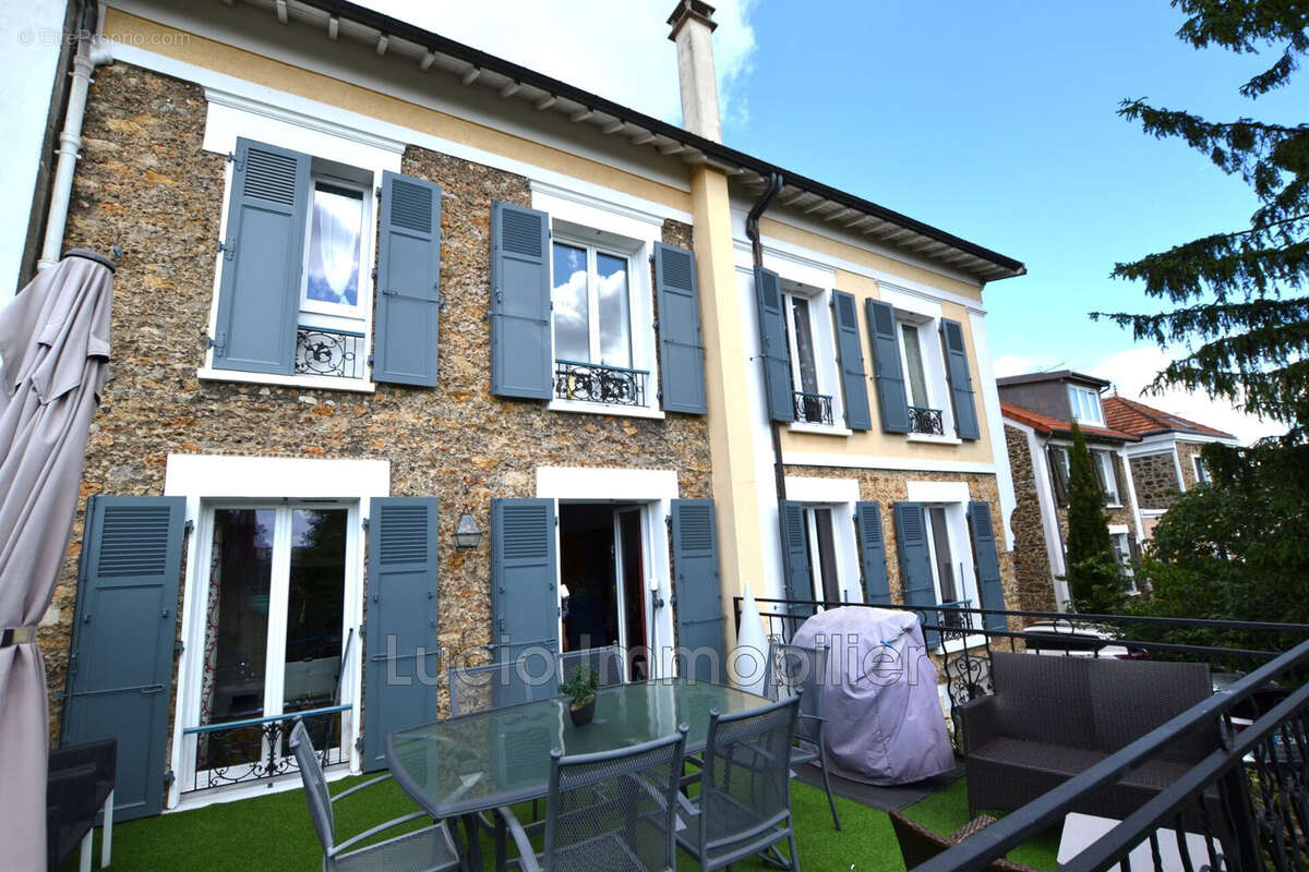 Maison à ROSNY-SOUS-BOIS
