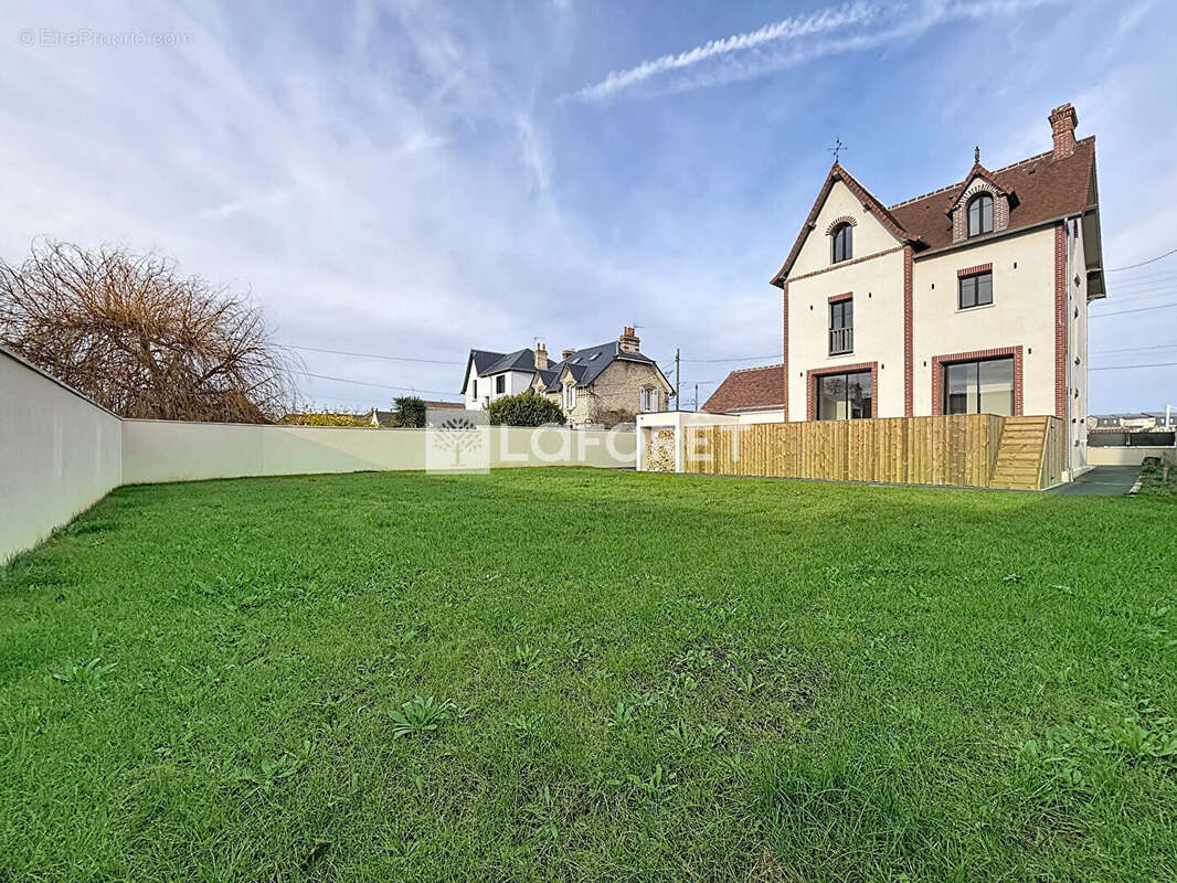 Maison à OUISTREHAM