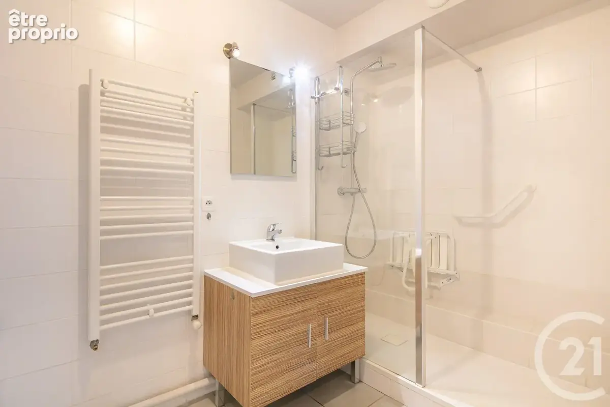 Appartement 4 pièces 84 m² à vendre à La Tronche (38700) - photo 7