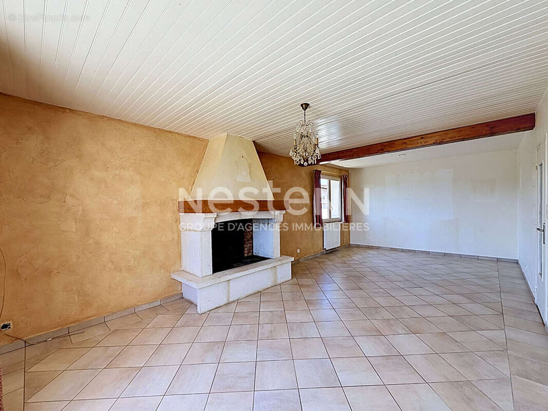 Maison à CASTILLON-MASSAS