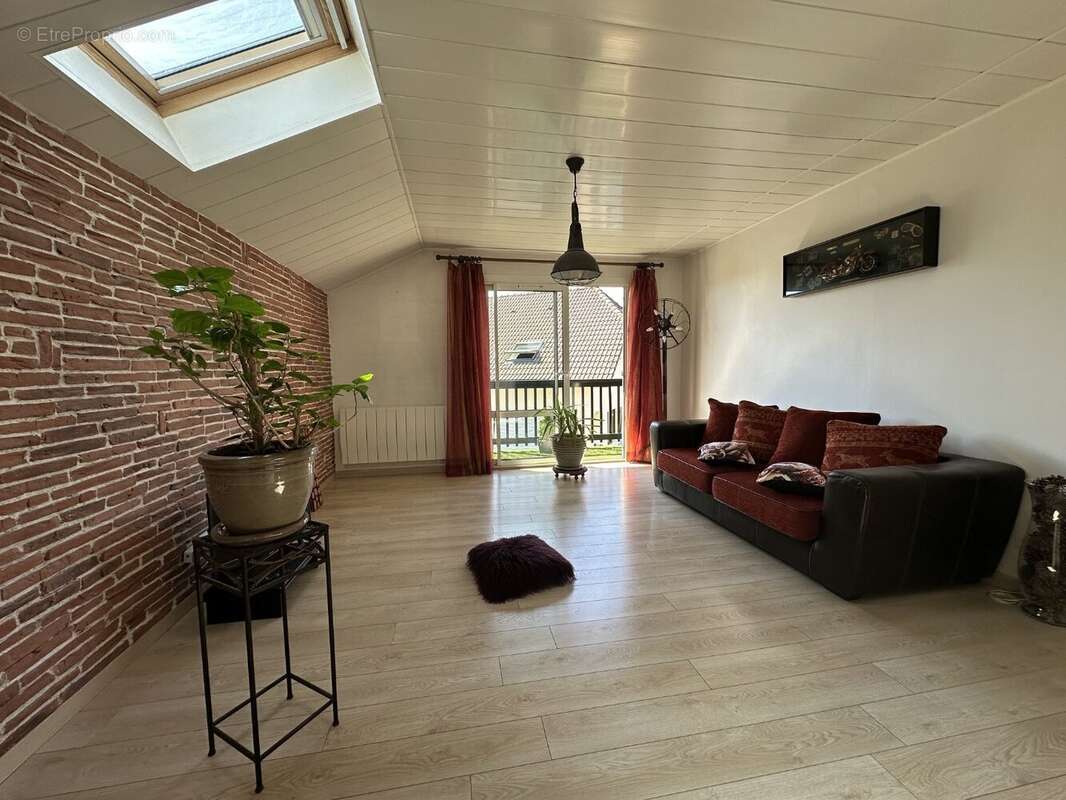 Appartement à MEYTHET