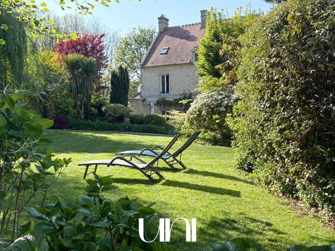 Maison à FONTAINE-HENRY