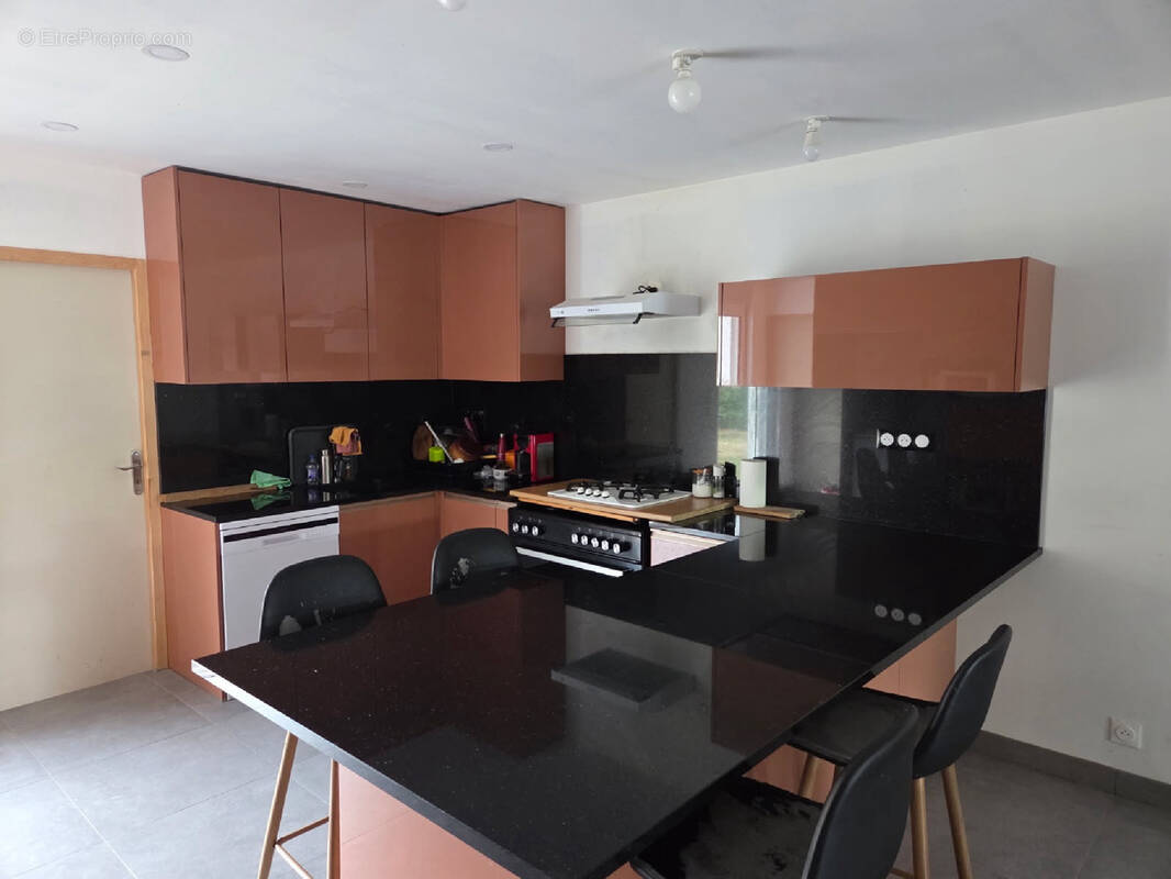 Maison à BLANQUEFORT