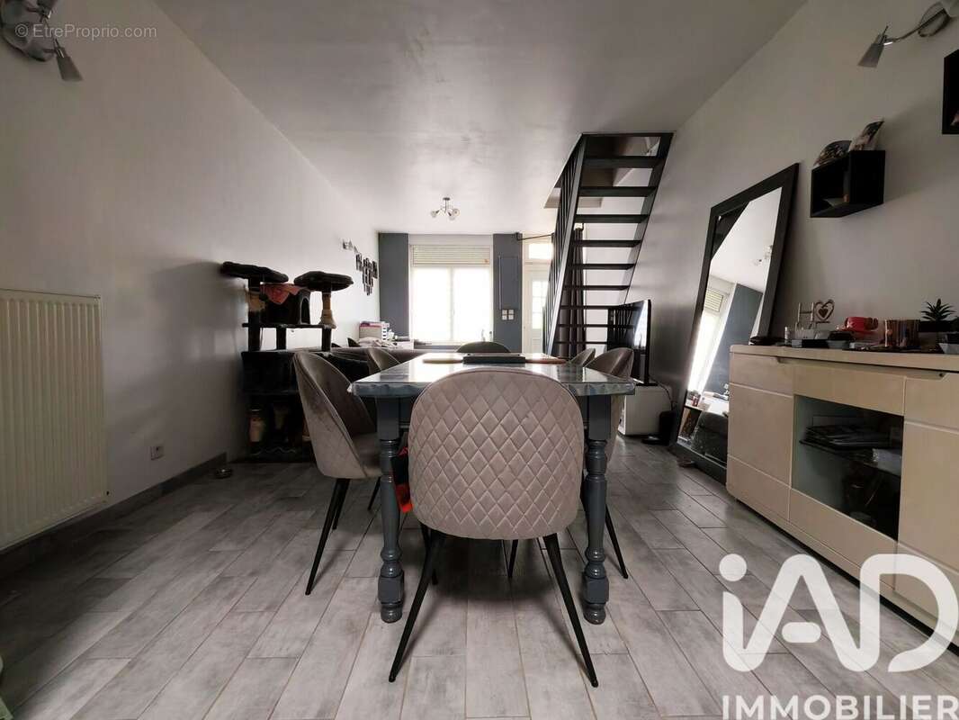 Maison 71 m² à Pont-A-Vendin  - photo 4