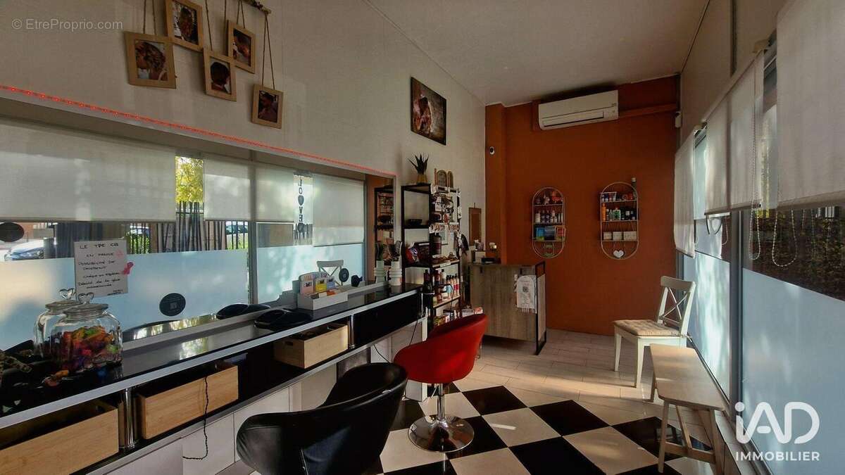 Photo 3 - Commerce à MARSEILLE-6E