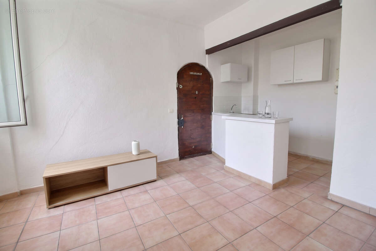 Appartement à MARSEILLE-1E