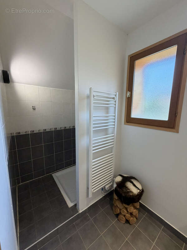 Emplacement idéal pour ce chalet au pied des pistes de ski ! - photo 18