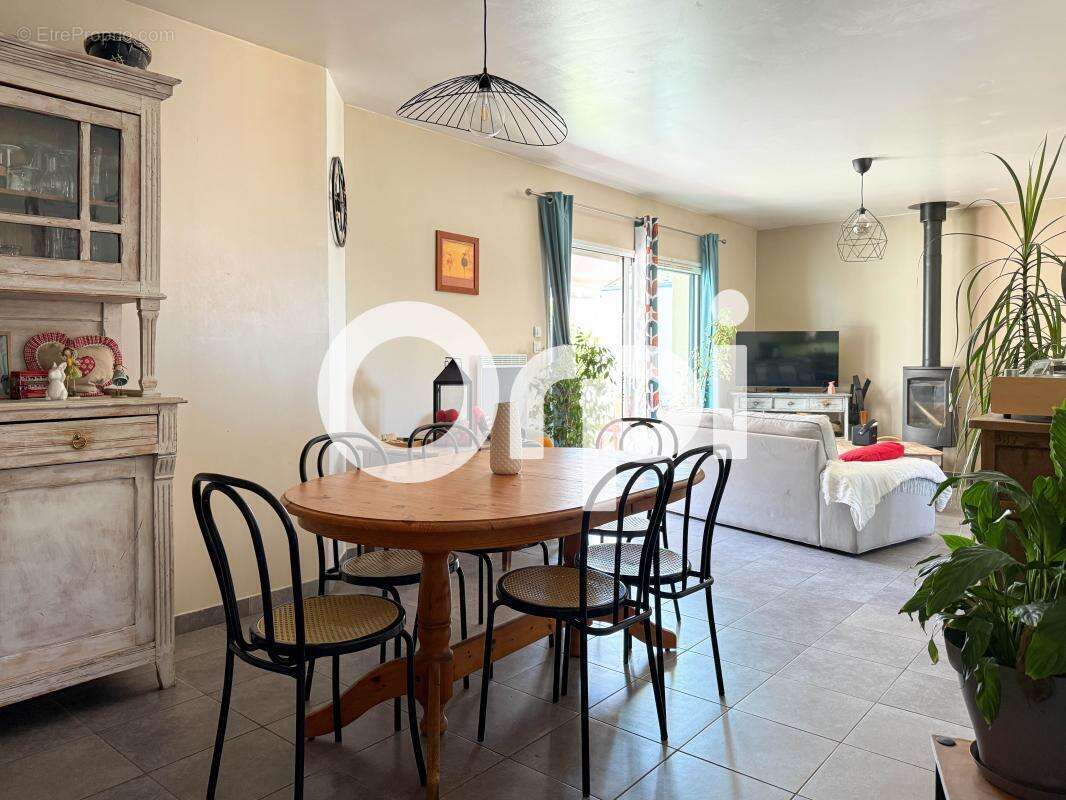Maison 110 m² à Vergeroux  - photo 5