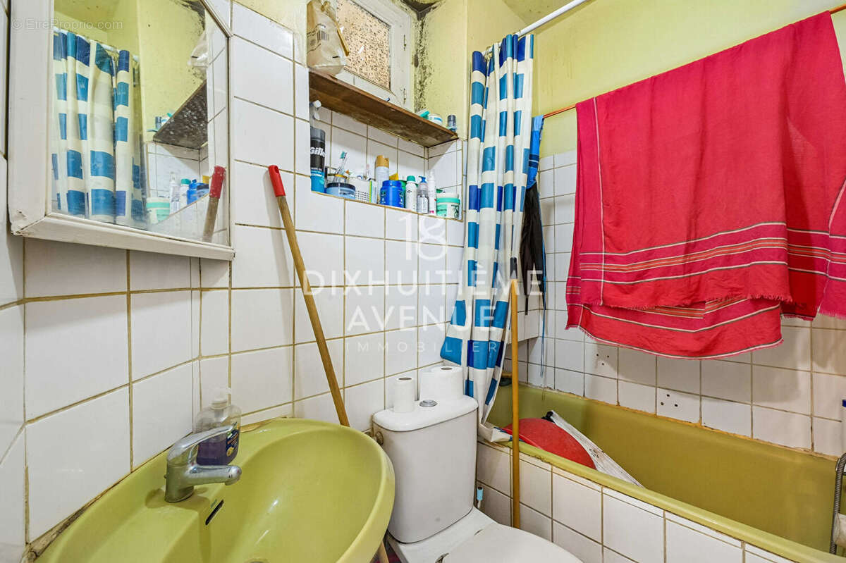 Appartement à PARIS-18E