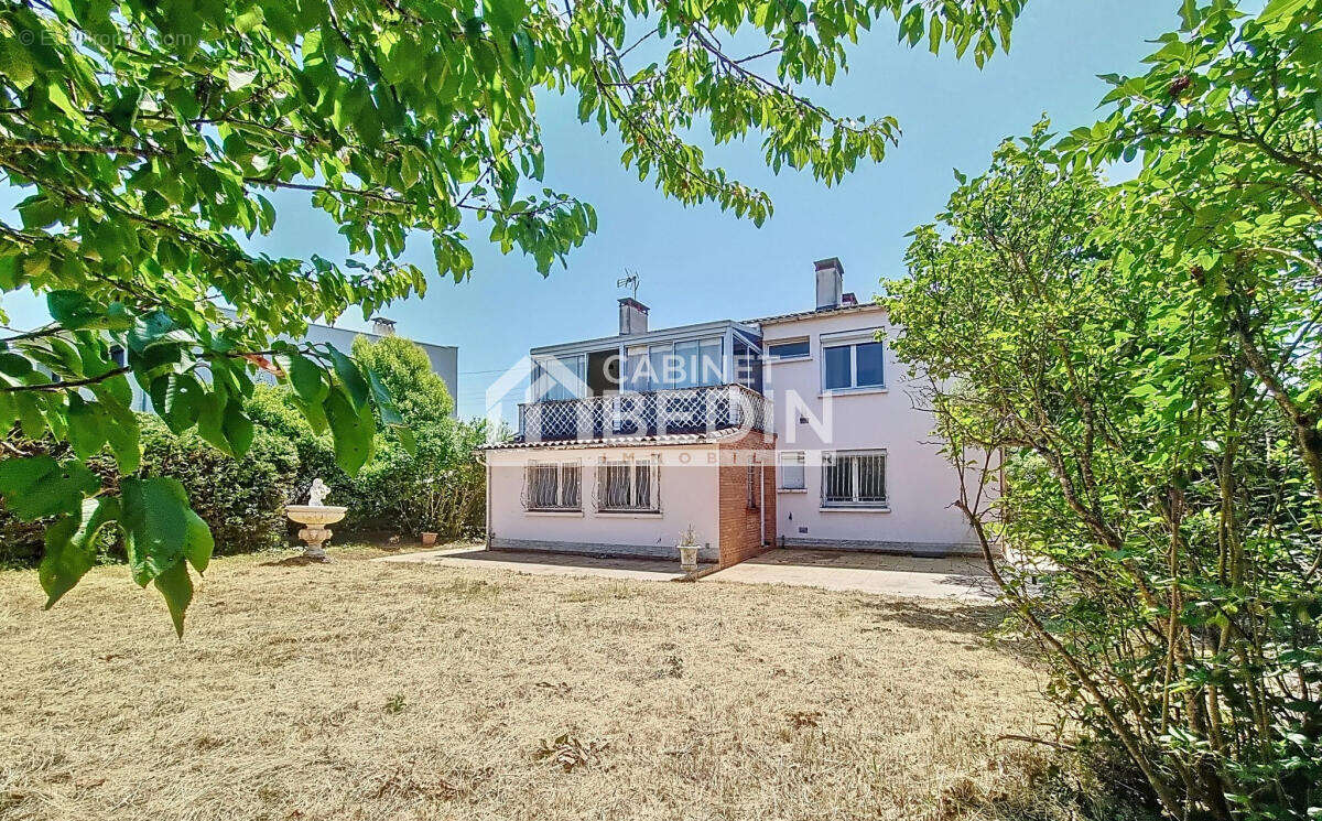 Maison à CASTELGINEST