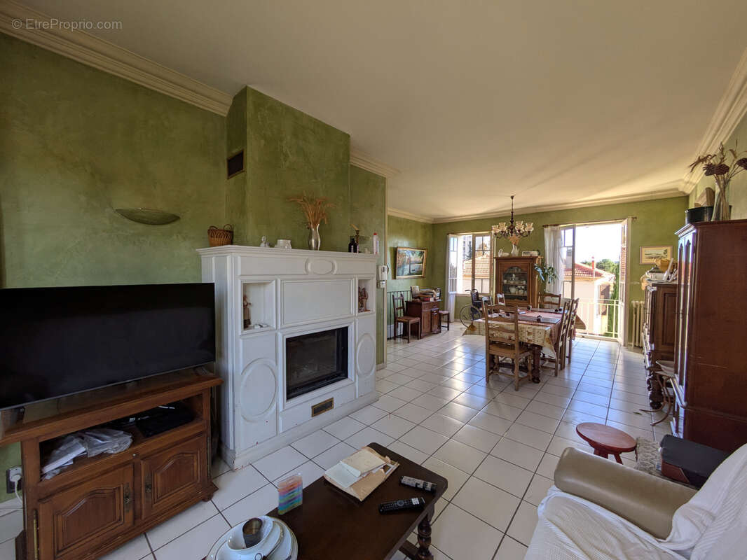 Maison à LA VALETTE-DU-VAR