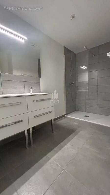 Appartement à CLAIX
