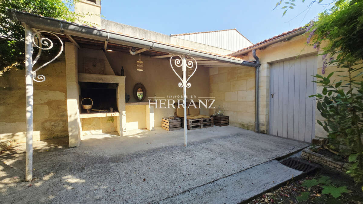 Maison bourgeoise - Coeur de Bastide 220m2 - Jardin arboré et garage attenant - photo 17