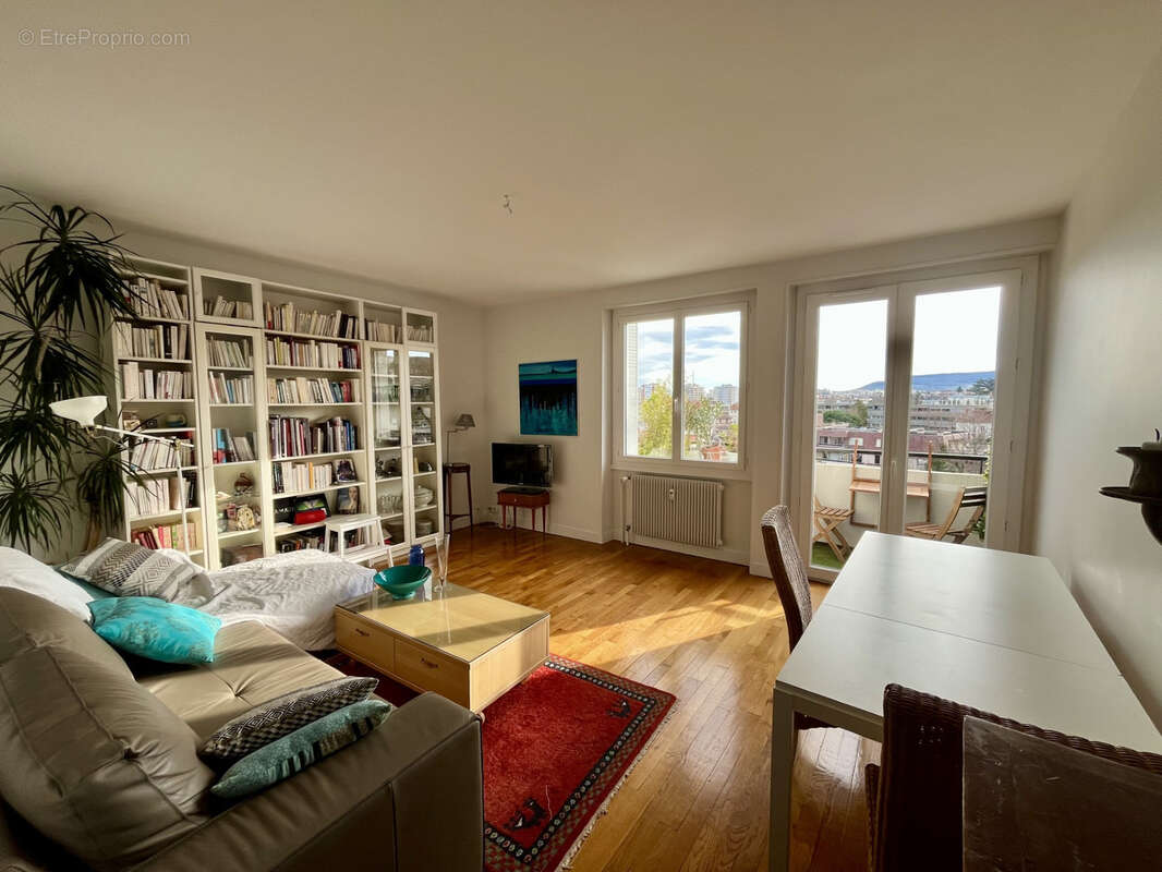 Appartement à CHAMALIERES