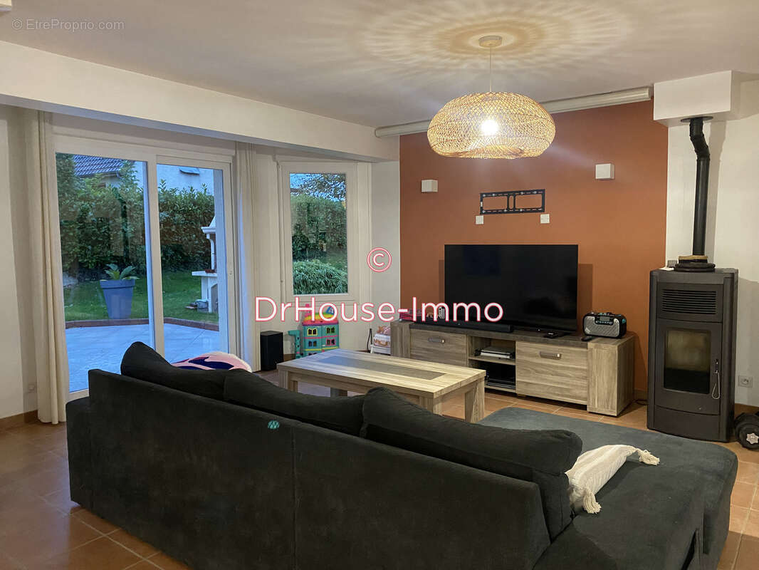 Maison à NOTRE-DAME-D&#039;ALIERMONT