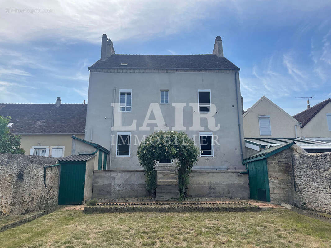 Maison de ville dans Mamers, ref B15471 - photo 3
