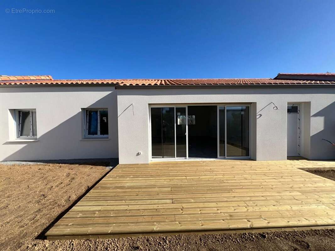 Maison à TALMONT-SAINT-HILAIRE