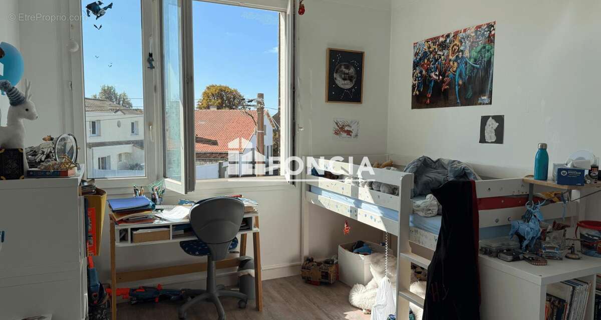 Maison à SAINT-SEBASTIEN-SUR-LOIRE