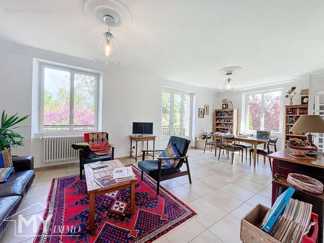 Maison à SARLAT-LA-CANEDA